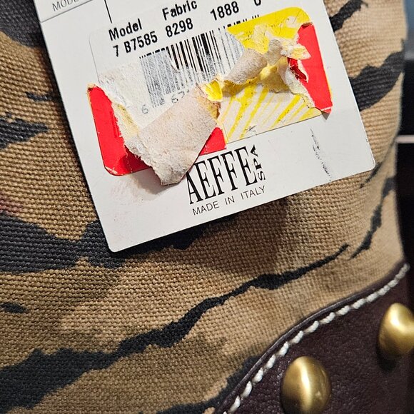 Moschino Cheap & Chic Tiger Print Shoulder Bag – NWT - Picture 14 of 14